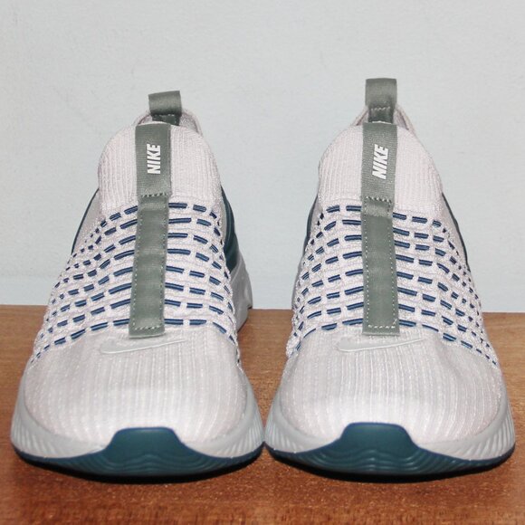 Nike React Phantom Run Flyknit 2 Platinum Tint Teal Womens 8.5 - Picture 4 of 6